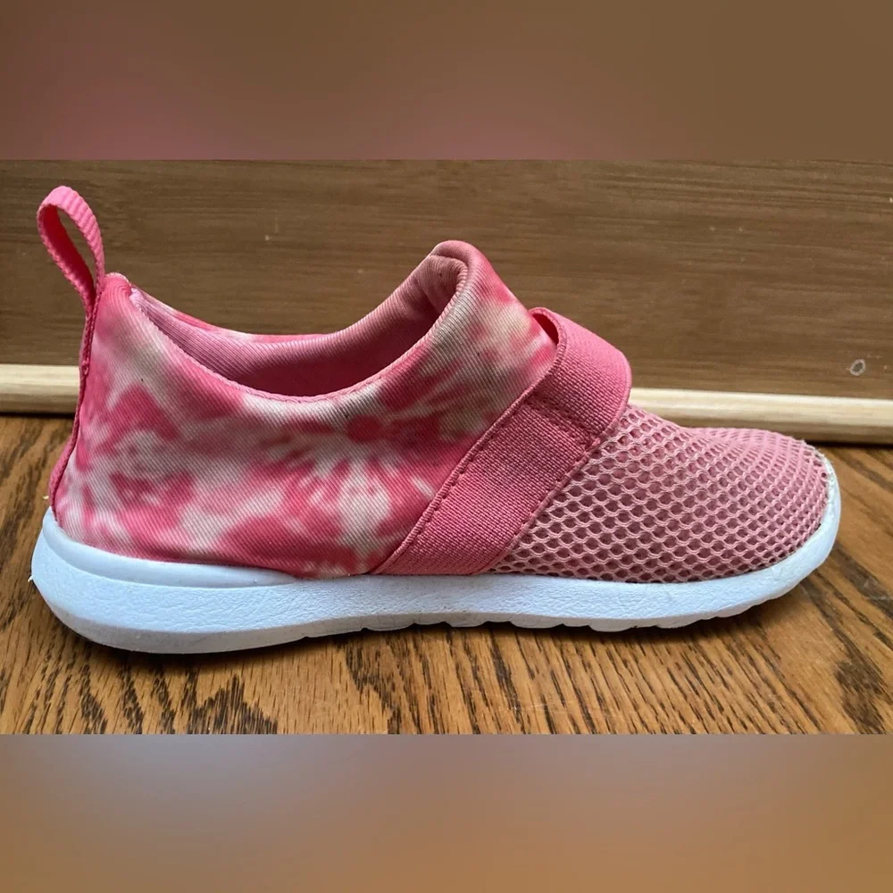 Cat & Jack comfortable pink